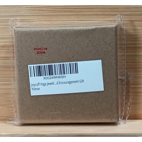 Joepcuff Inspirational Engraved Cuff Bracelet - Picture 7 of 7